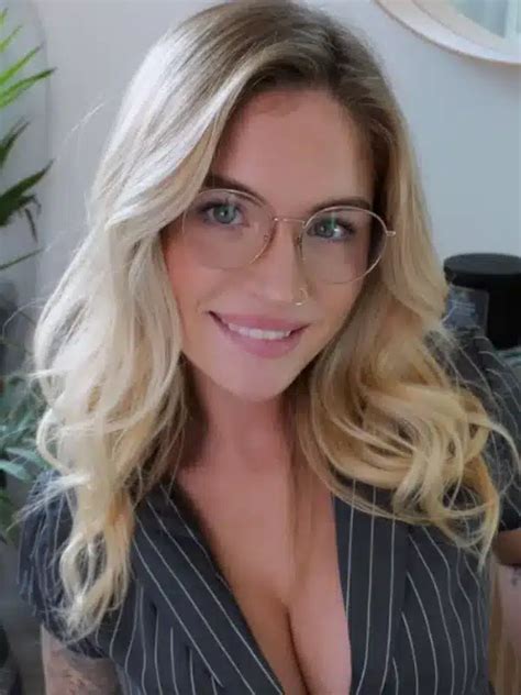 Zoe Nelli Onlyfans Leak