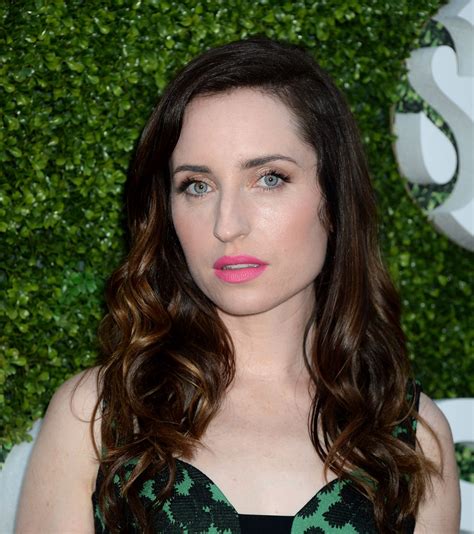 Fashion-wise, Zoe Lister-Jones has always been that girl. The Brooklyn-born actress and director is always turning looks on her Insta and red carpets—of which she's been on more than a few, given that she's made copious amounts of waves in both the film scene and on network television. She's written and produced her own indie movies .... 