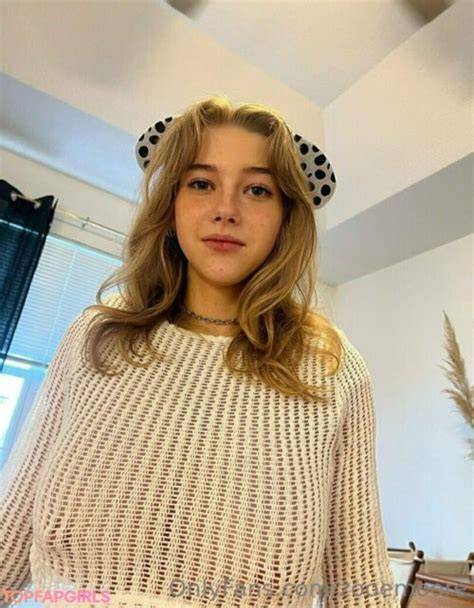 Zooe Moore Onlyfans Nude Naked