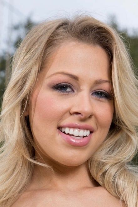 Zoe Parker, 24, who left the adult film industry to return home to her family in Texas, died in her sleep early Saturday morning, her fiance, Jay Campbell of Weatherford, Texas, announced.