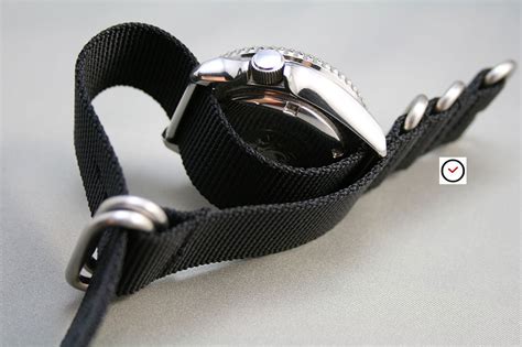 Zulu nato strap.  These five key differences make each Jul 8, 2022 · Learn abo...