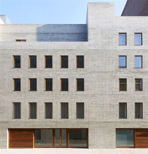 Zwirner gallery. Zwirner’s new London gallery, an exquisite five-storey Mayfair townhouse, hardly resembles a mom-and-pop shop. With its ornamental staircase and original façades, it is quite unlike the ... 