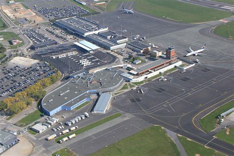 Aéroport De Beauvais Tillé Terminal 1 Aéroport De Beauvais Tillé - Aéroport De Beauvais Tillé