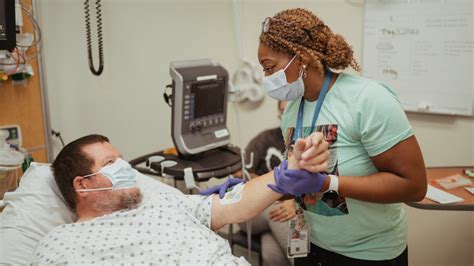 A Nursing Assistant Can Respond To Sundowning By