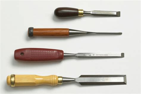A Specilzed Type Of Chisel To Chop Of Waster Material