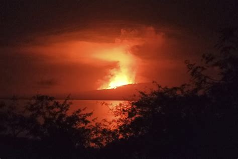 A Volcano On An Uninhabited Galapagos Island Erupts Volcanoe Science - Volcanoe Science