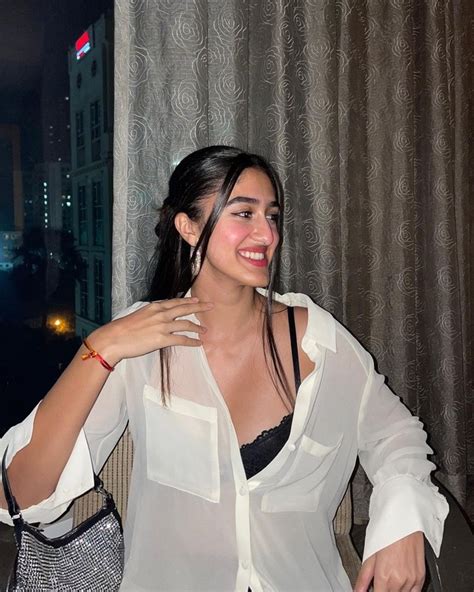 aalia ebrahim twitter logo