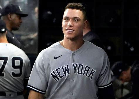 aaron judge nationality biography template