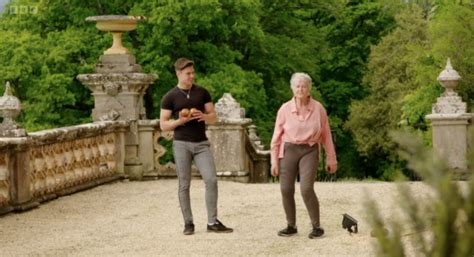 aaron traitors uk gay