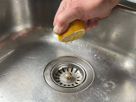 abfluss stinkt zitronensäure