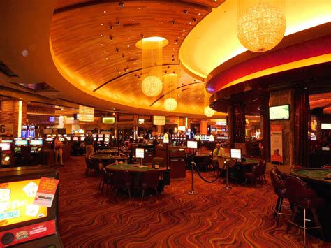 about red rock casino white