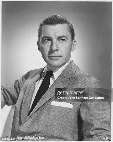 actor david wayne biography examples