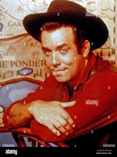 Actor Pernell Roberts