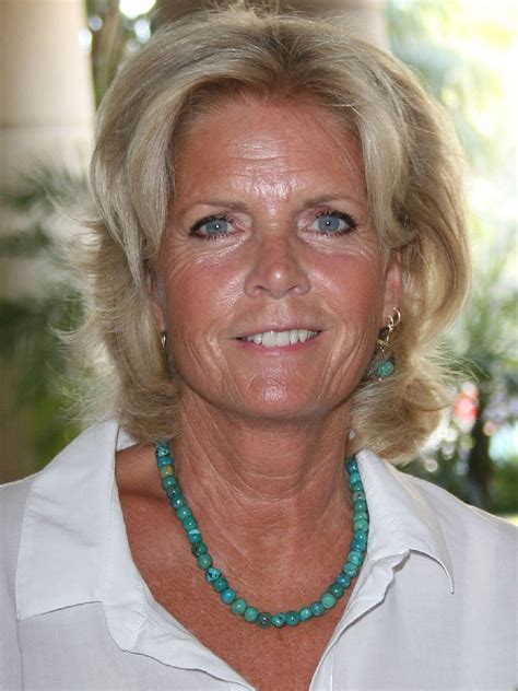 actress meredith baxter biography