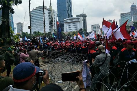 ADA DEMO APA HARI INI DI MONAS：Hari Ini, 12 Rekayasa Lalu Lintas Dilakukan Polisi, Saat Reuni