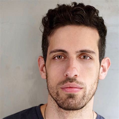 adam silvera biografie