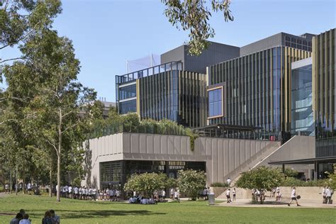 Adelaide Botanic High School