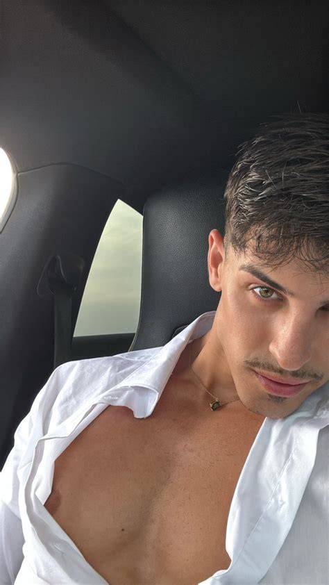 adrianhotvip onlyfans