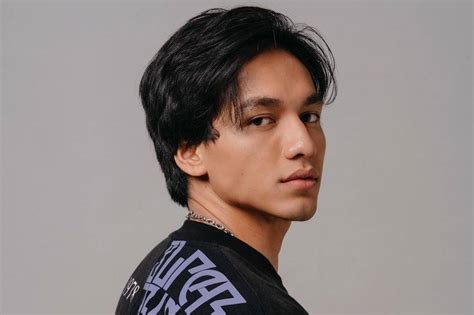 AGAMA JEFRI NICHOL - Biodata dan Agama Jefri Nichol, Aktor 'Galak' Mau Bikin Cacat