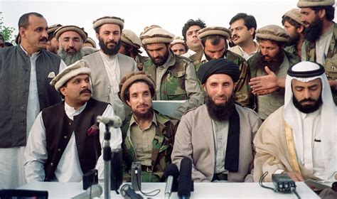 ahmad shah massoud and gulbuddin hekmatyar pics