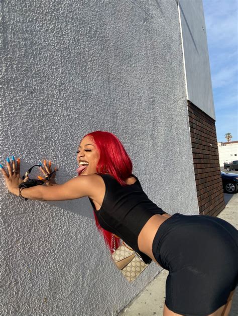 ahna mac OnlyFans leaked content