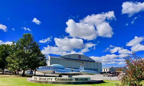 air mobility command museum dover delaware