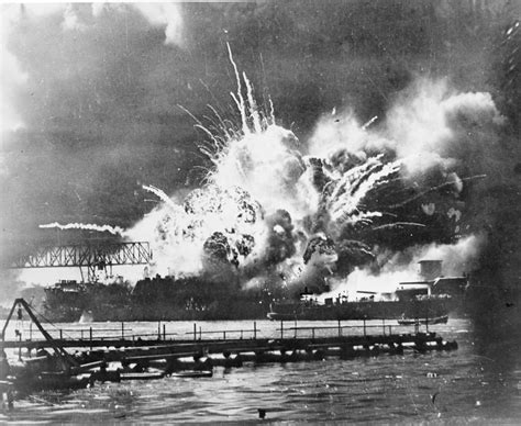 Read Online Air Raid Pearl Harbor The Story Of December 7 1941 