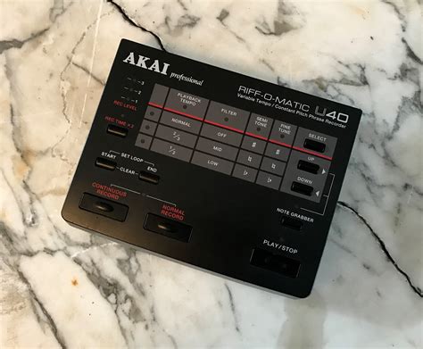 Read Akai U40 User Guide 