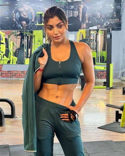 akansha puri nude