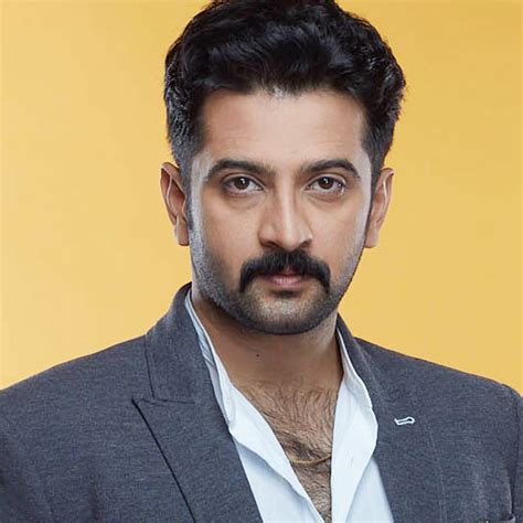 akshar kothari biography examples