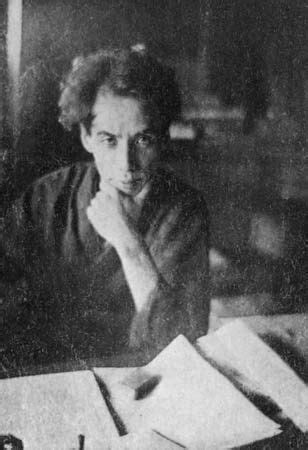 akutagawa ryunosuke biography examples