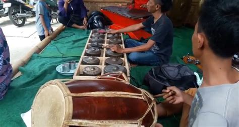 ALAT MUSIK BETAWI - 8 Alat Musik Betawi, Dipengaruhi China sampai Arab