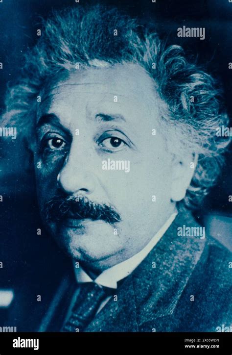 albert einstein accomplishments in the 1920s