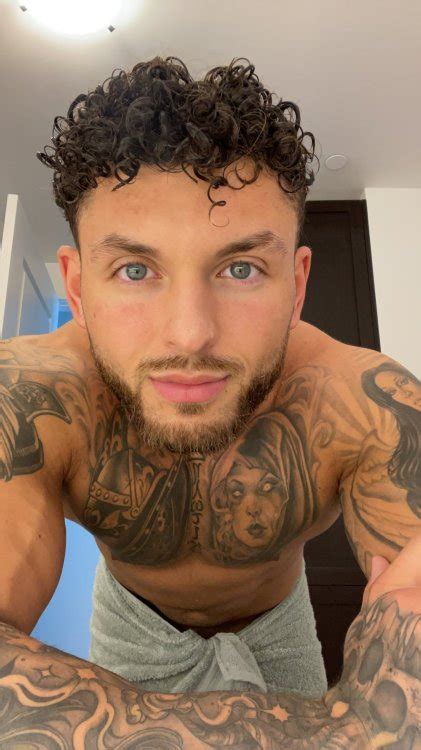 alec maternowski nudes