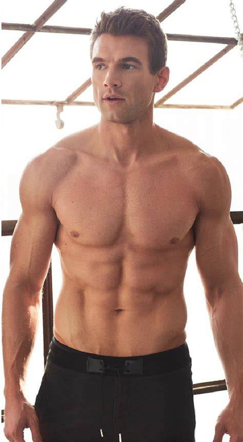 alex russell nude