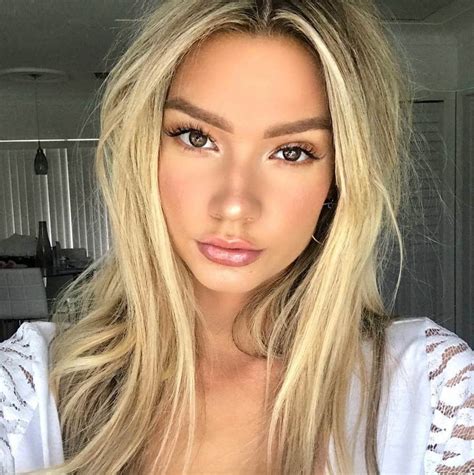 alexa collins nude pics