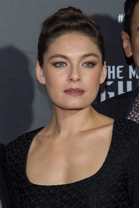 alexa davalos biography imdb
