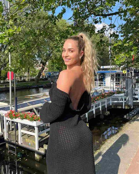 alexaadams3 onlyfans leaks