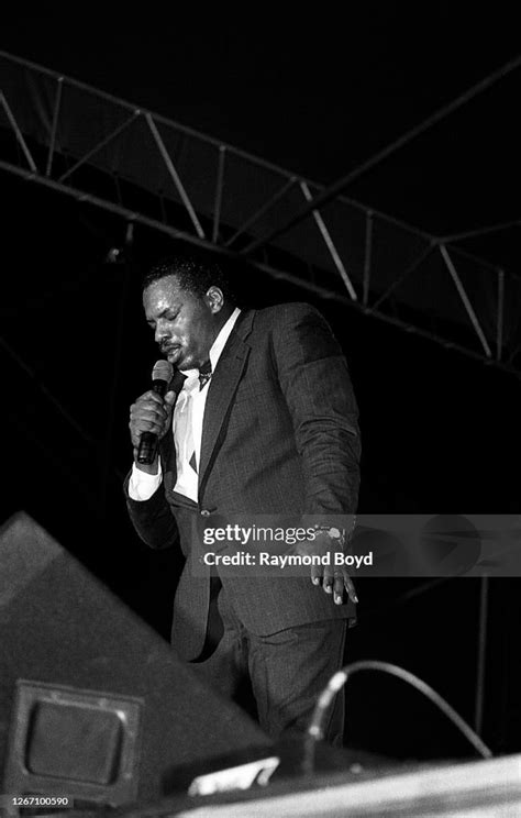 Alexander O'neal Singer