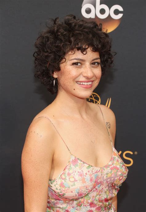 alia shawkat boobs