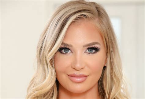 alison avery onlyfans