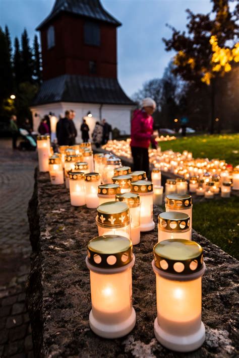 alla helgons  solens tid  på grund av barn