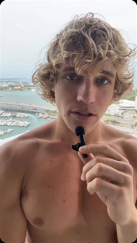 allamericanhunk nude