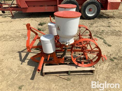 Allis Chalmers 2 Row Corn Planter Parts