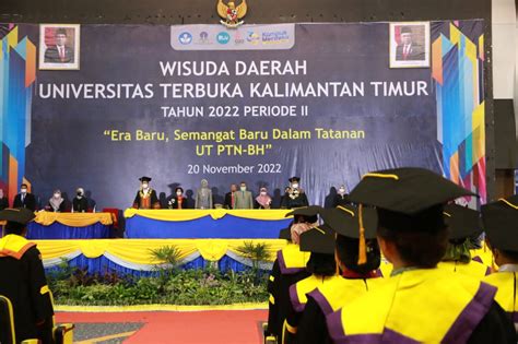 Almamater Universitas Terbuka  Wisuda Ut Kaltim Diikuti 1 060 Lulusan Alumninya - Almamater Universitas Terbuka