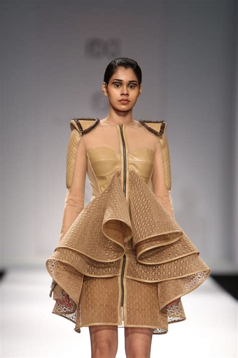 alpana and neeraj biography examples