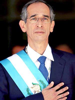 alvaro colom caballeros biografia