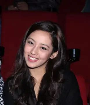 amalia sharma biography samples