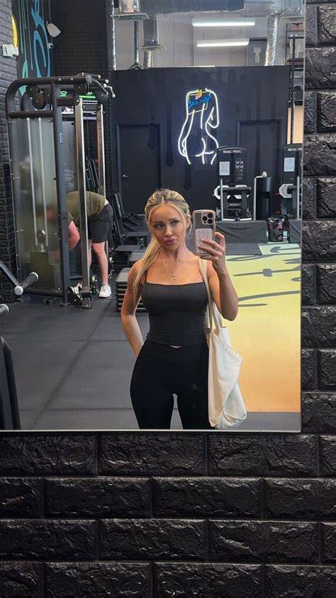 amandakabdebo nude