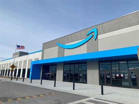 Amazon Keeps Refreshing Site